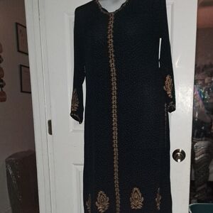 Elegant Embroidered Tunic